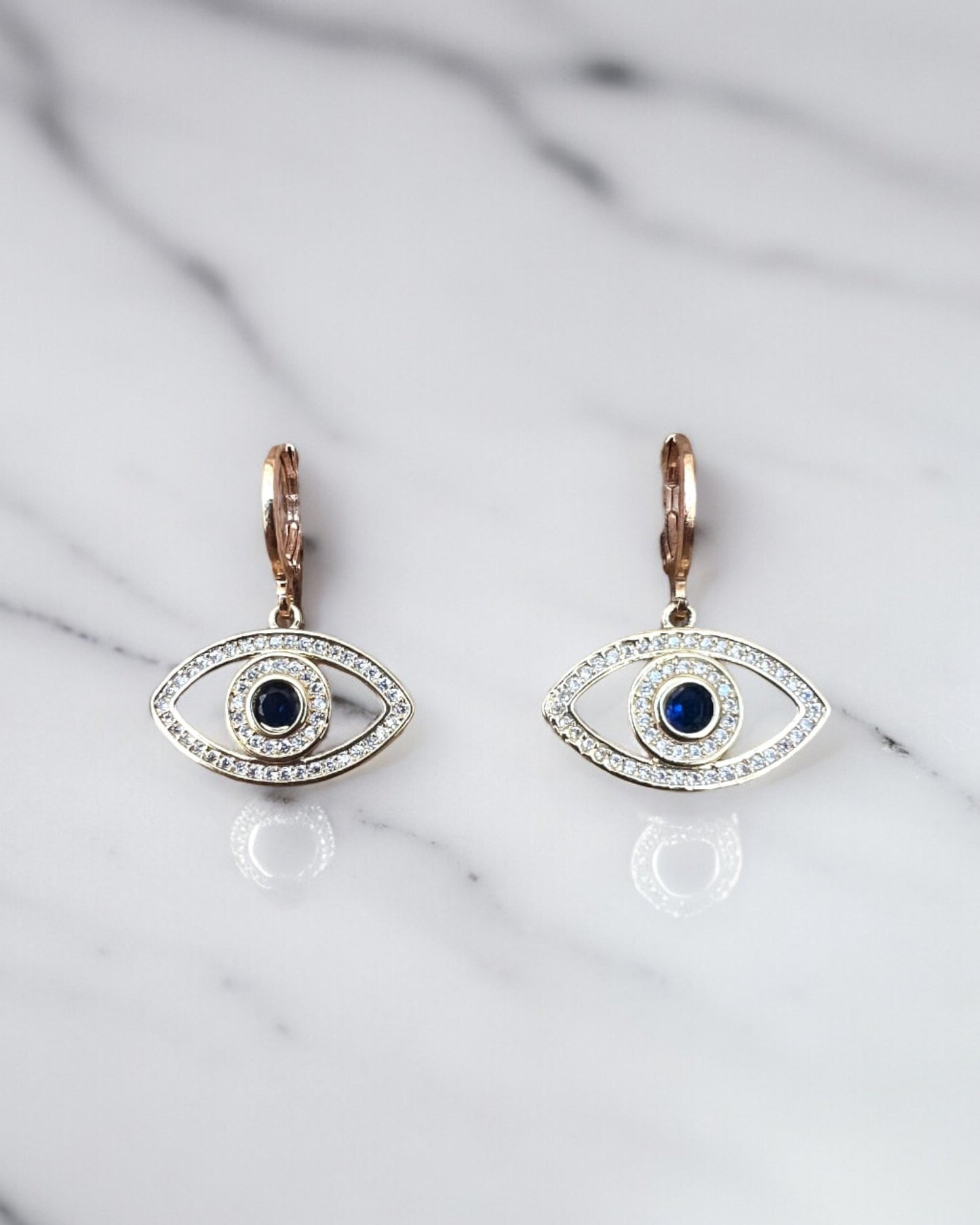 Aretes Ojos Grandes