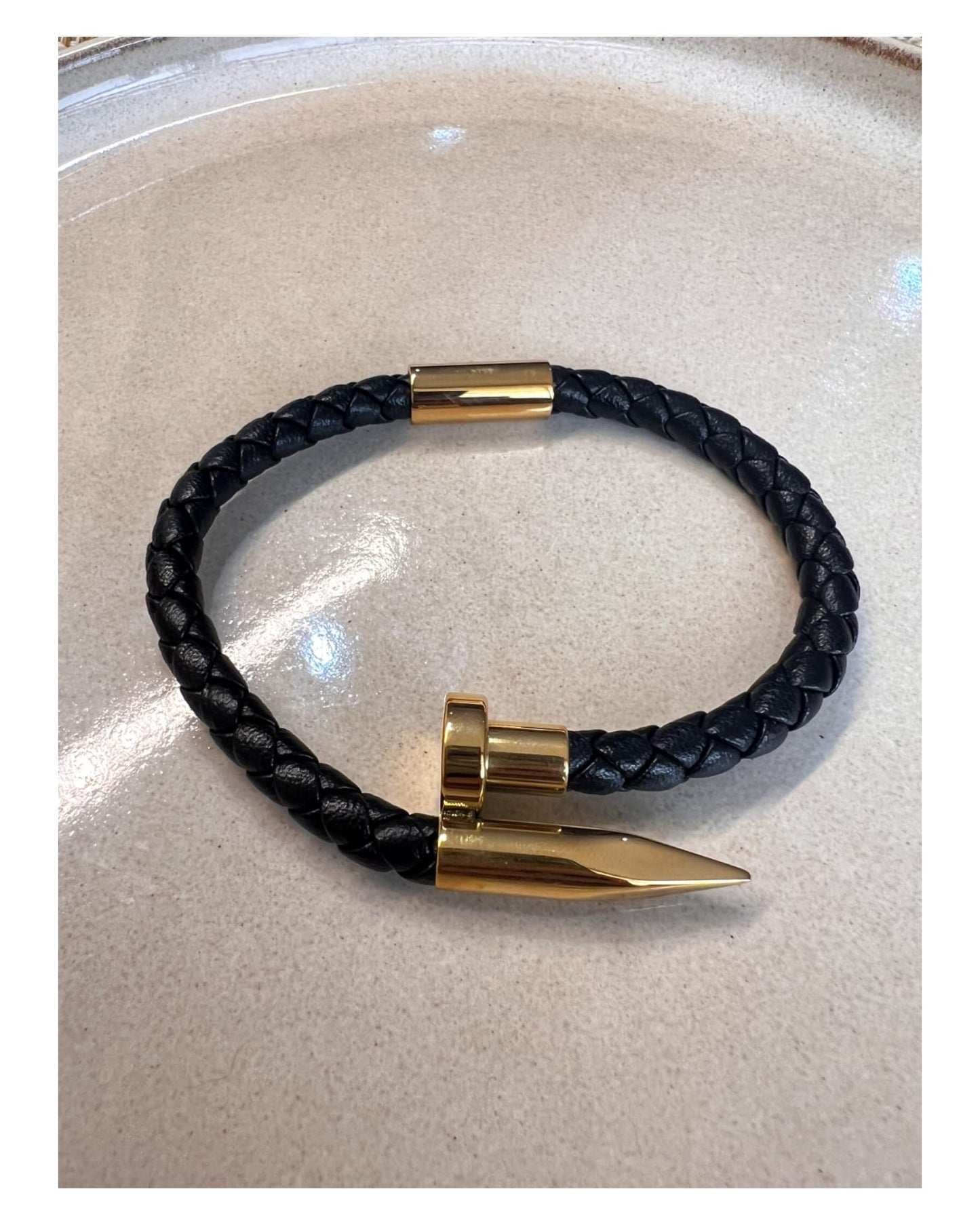 Pulsera Clavo Negra