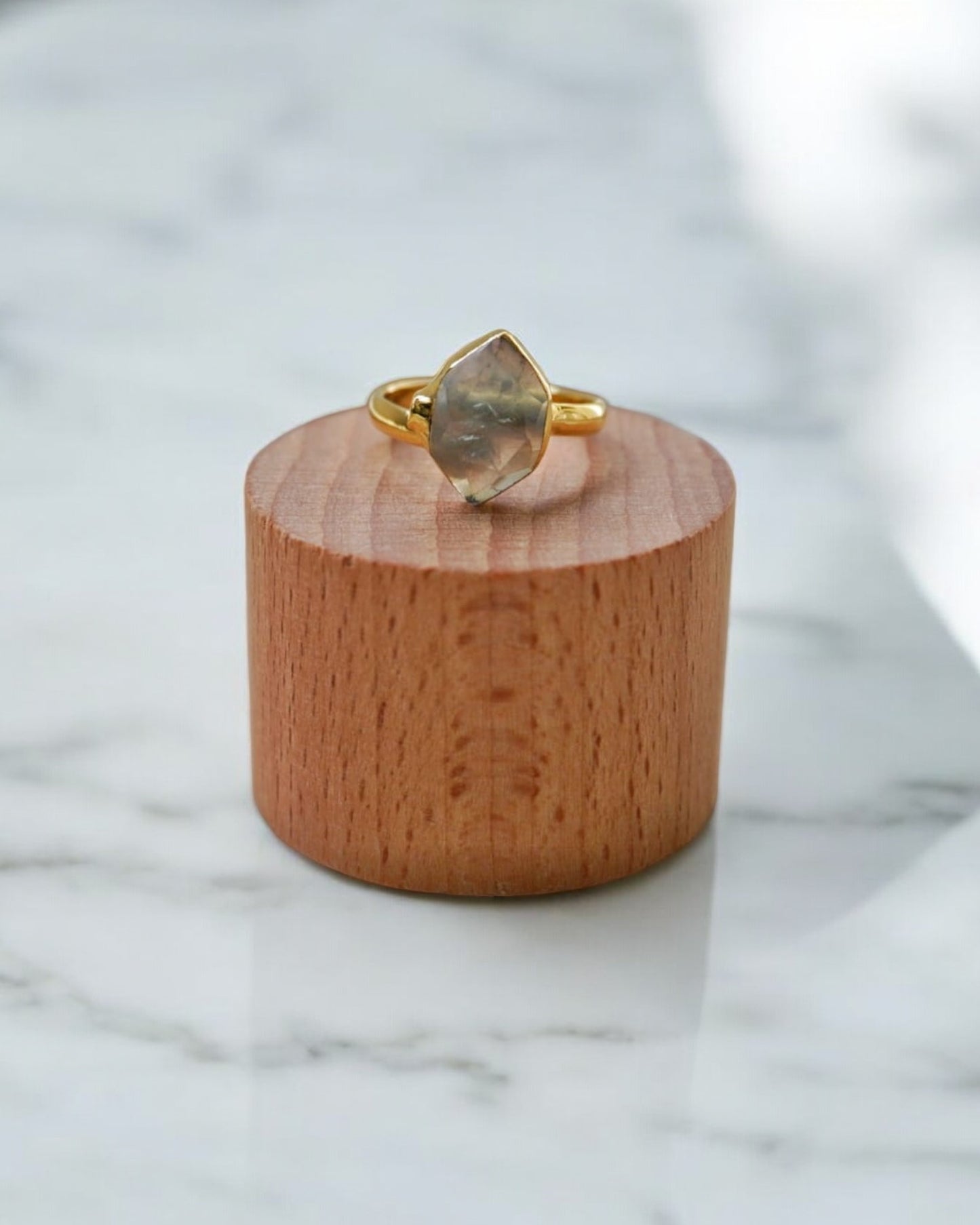 Anillo Crystal Gris Claro