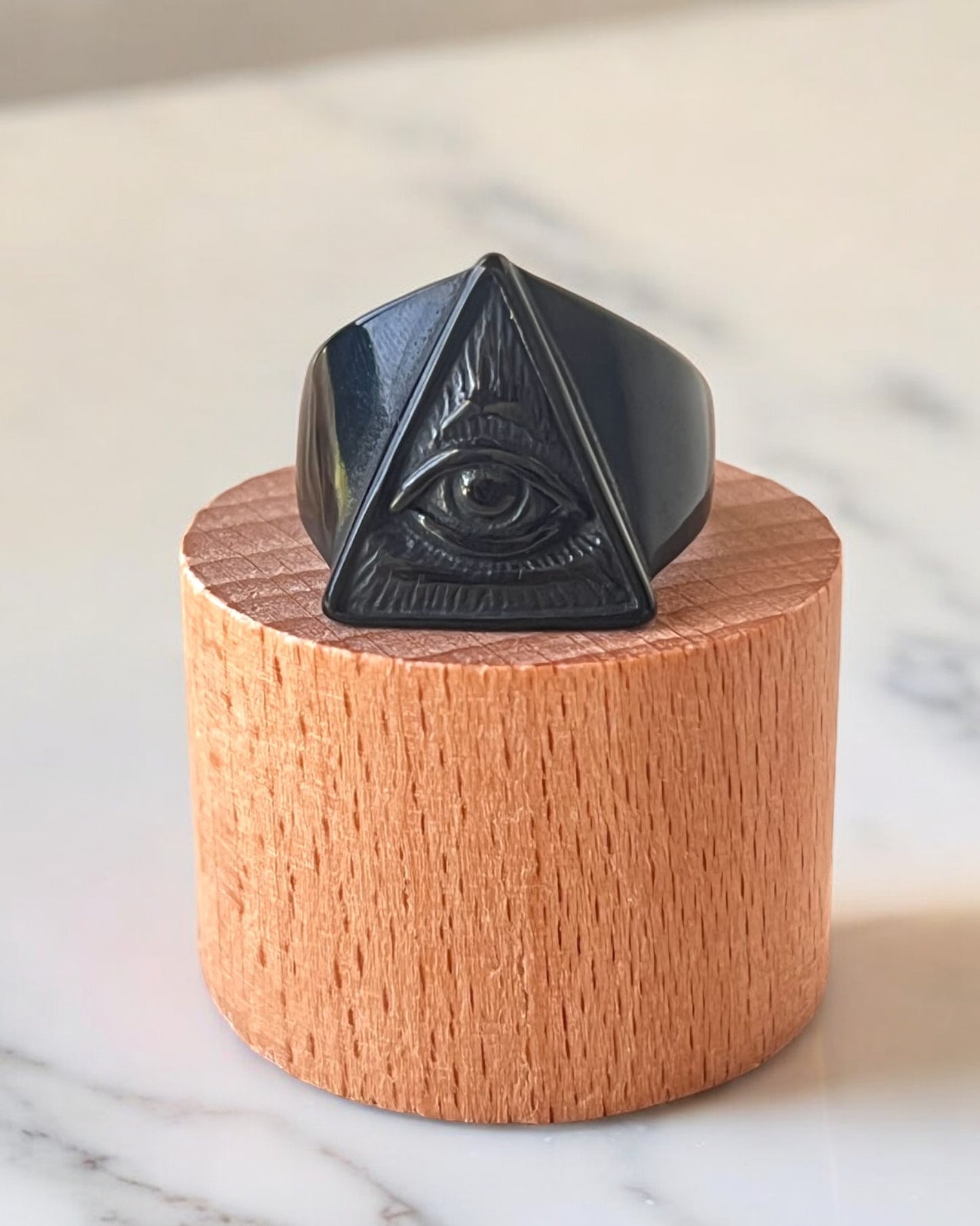 Anillo Ojo Illuminati